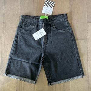 Free People Sandrine Rose Black Denim Raw Hem Bermuda Shorts NWT Sz 26 MSRP $139